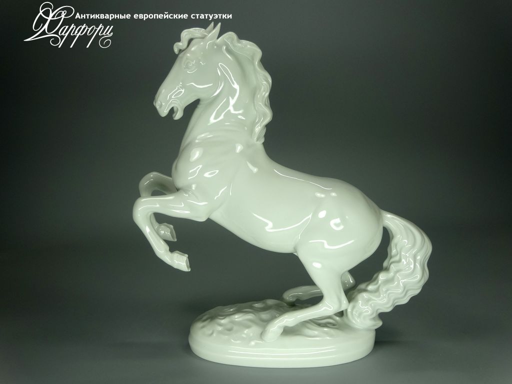 Купить фарфоровую статуэтку Royal Vienna Конь на дыбах